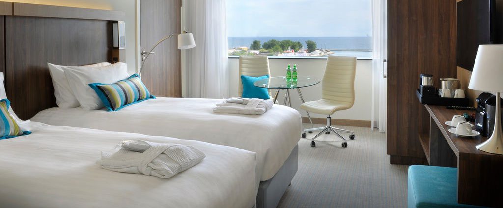 Trixx - oświetlenie hotelowe - hotel lighting - usługi FF&E - lampy hotelowe