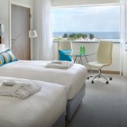 Trixx - oświetlenie hotelowe - hotel lighting - usługi FF&E - lampy hotelowe