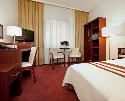 Trixx - oświetlenie hotelowe - hotel lighting - usługi FF&E - lampy hotelowe